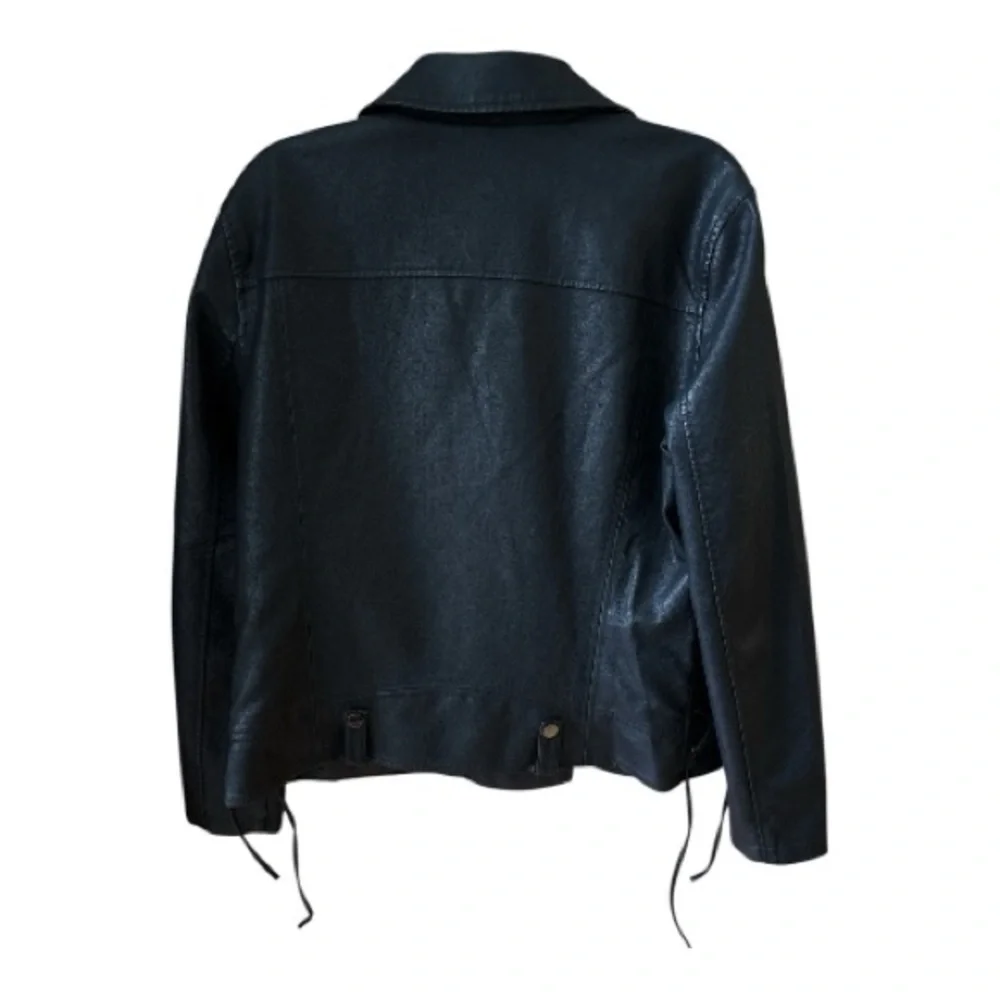 -Pink Key Moto Jacket  Black Faux Leather, Classic Fit - Picture 3 of 4